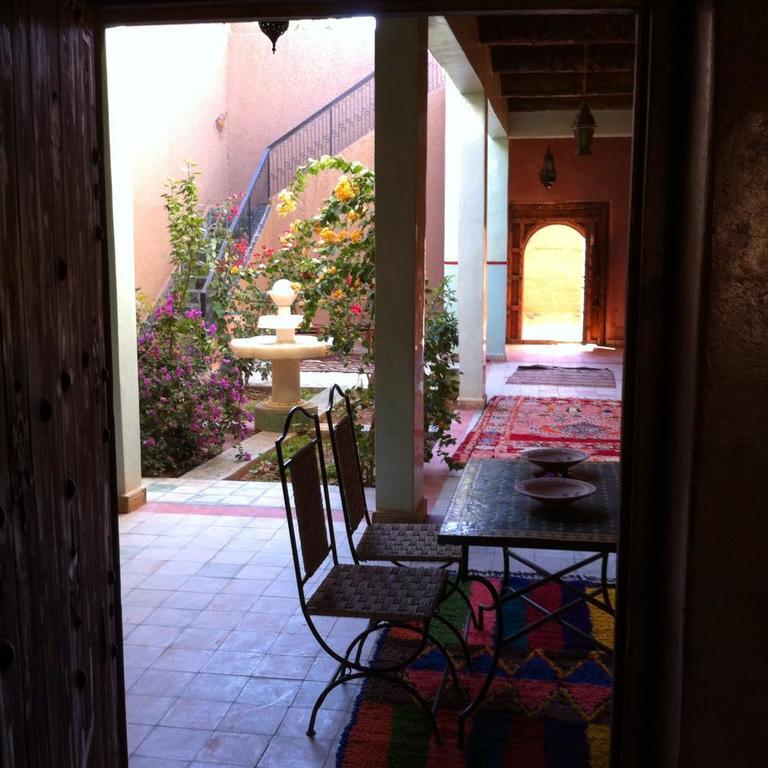 Riad La Maison Du Desert Oulad Driss Exteriör bild