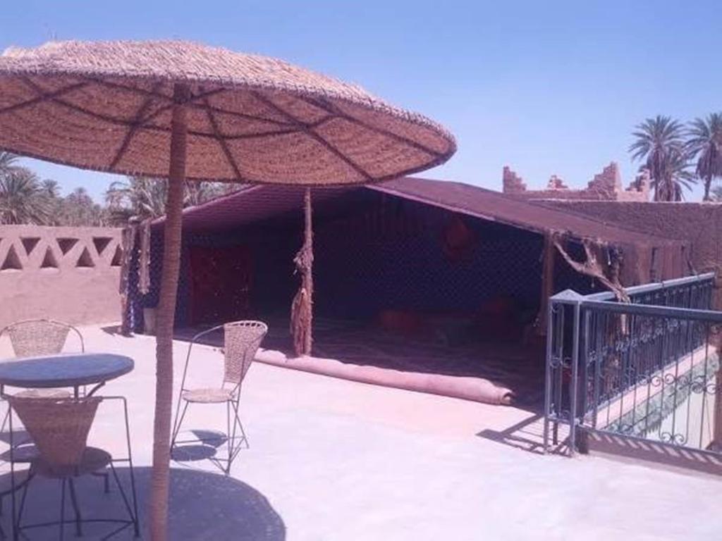 Riad La Maison Du Desert Oulad Driss Exteriör bild